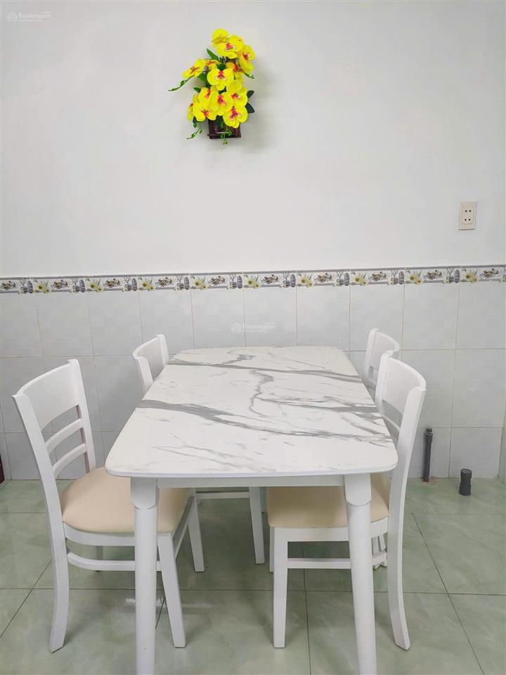 Bán nhà 1 trệt 1 lầu, 4mx14m, 2pn, 2wc, tân kim, cần giuộc
