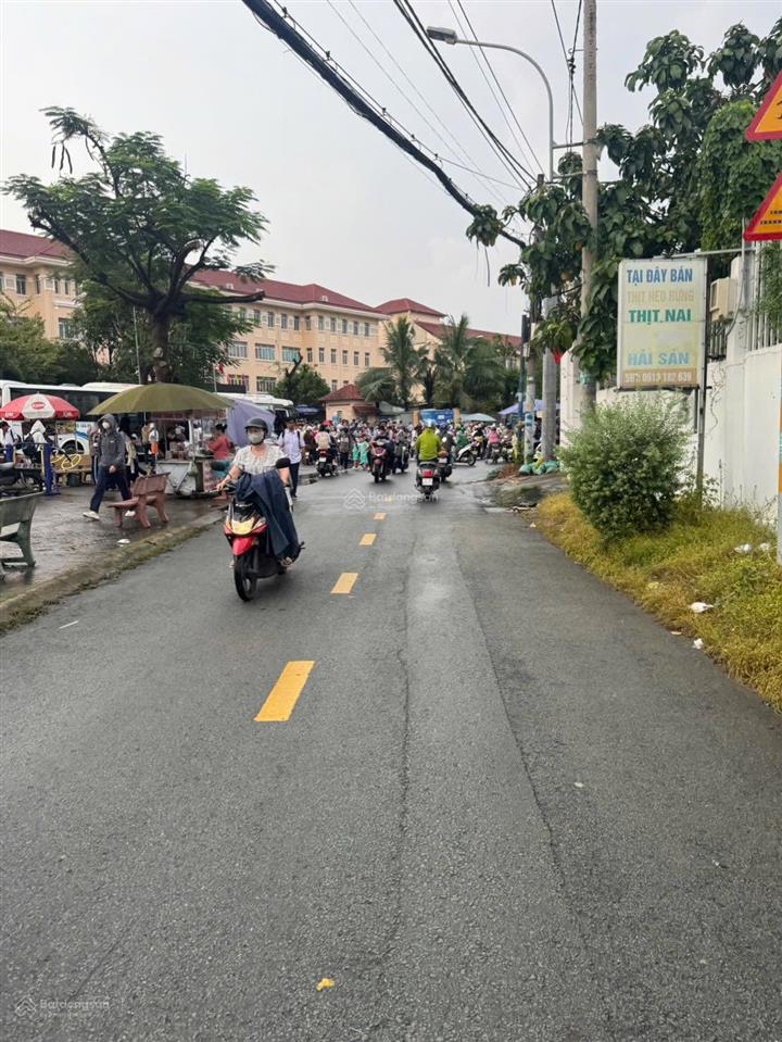 Một lô duy nhất trong khu phân lô đường 8 linh xuânthủ đức, 68m2 ngang 4 giá 3,75 tỷ còn bớt