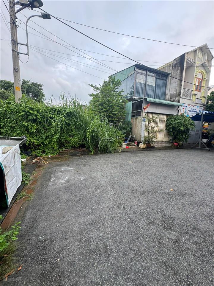 Một lô duy nhất trong khu phân lô đường 8 linh xuânthủ đức, 68m2 ngang 4 giá 3,75 tỷ còn bớt