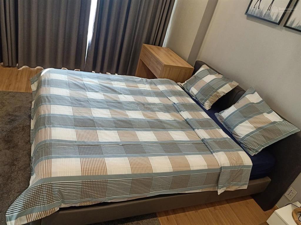 Mr. trung  cần bán ch new city 3pn  2wc dt 102m2, full nội thất  tầng cao  view đẹp. chỉ 9,7 tỷ