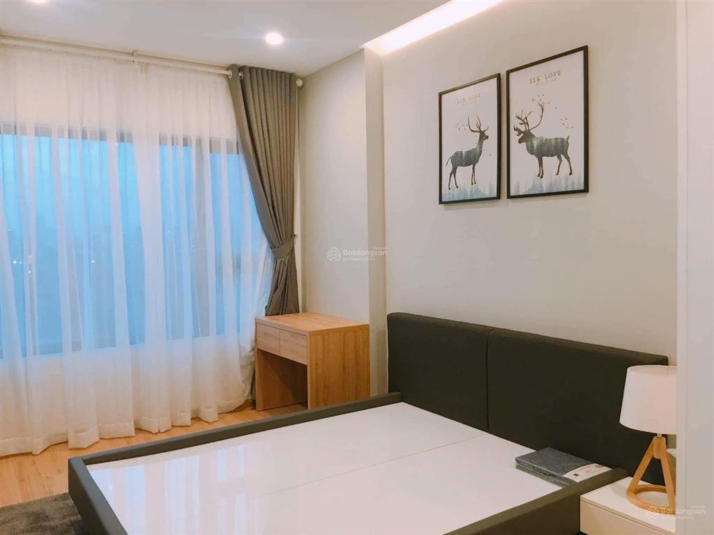 Mr. trung  cần bán ch new city 3pn  2wc dt 102m2, full nội thất  tầng cao  view đẹp. chỉ 9,7 tỷ