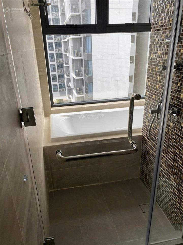 Mr.trung  bán ch one verandah 3pn  2pn. dt 107m2. view sông sg, bitexco  tầng cao. chỉ 10,5 tỷ