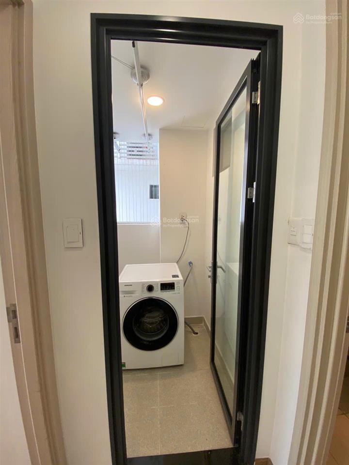 Mr.trung  cần bán ch new city quận 2, 1pn  1wc dt 51m2, view landmark, có ban công. chỉ 5,5 tỷ