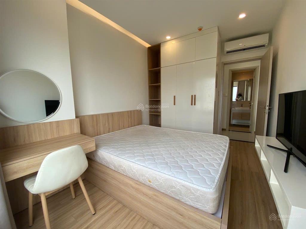 Mr.trung  cần bán ch new city quận 2, 1pn  1wc dt 51m2, view landmark, có ban công. chỉ 5,5 tỷ