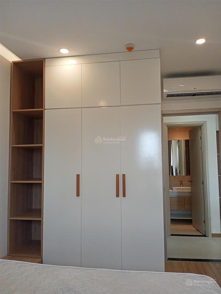 Mr.trung  cần bán ch new city quận 2, 1pn  1wc dt 51m2, view landmark, có ban công. chỉ 5,5 tỷ