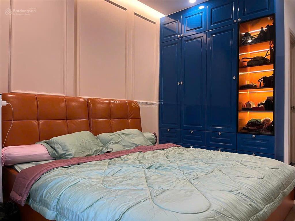 Mr.trung  cần bán new city 3pn  2wc. dt 95m2, nội thất đẹp  view hồ bơi. chỉ 10 tỷ all in