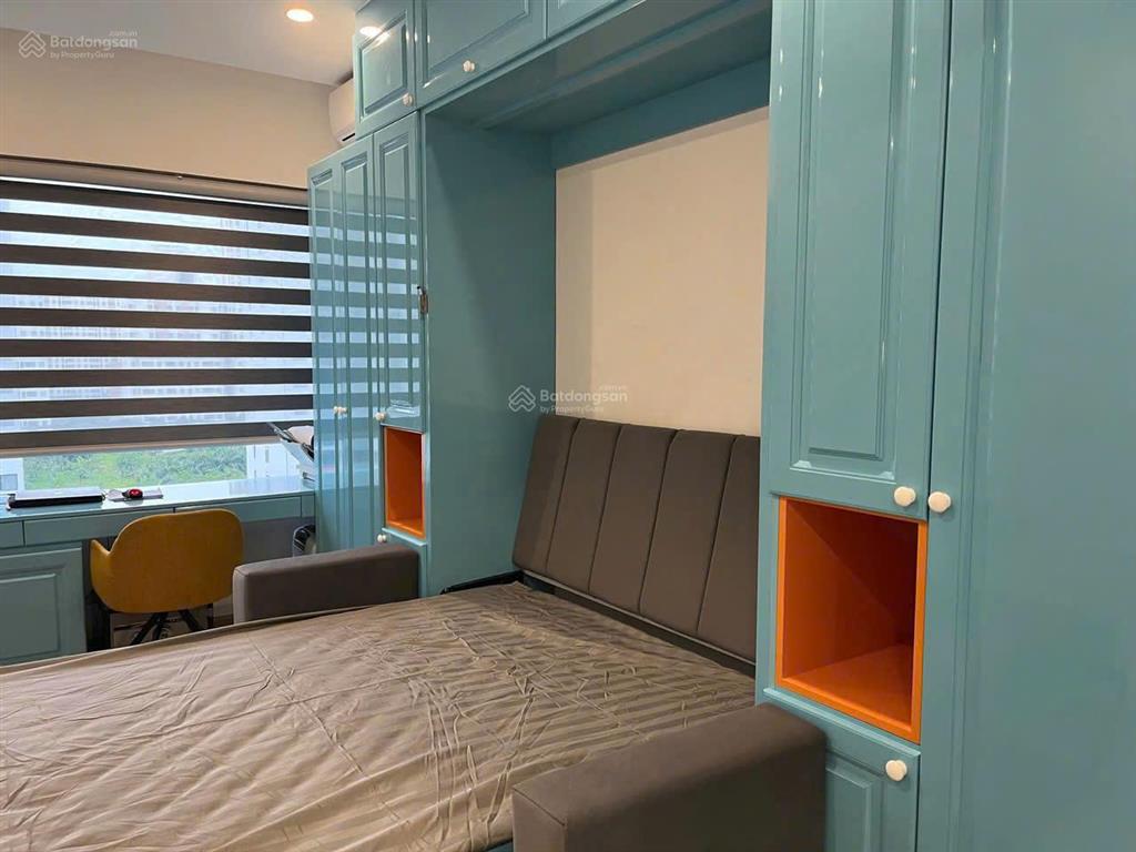 Mr.trung  cần bán new city 3pn  2wc. dt 95m2, nội thất đẹp  view hồ bơi. chỉ 10 tỷ all in