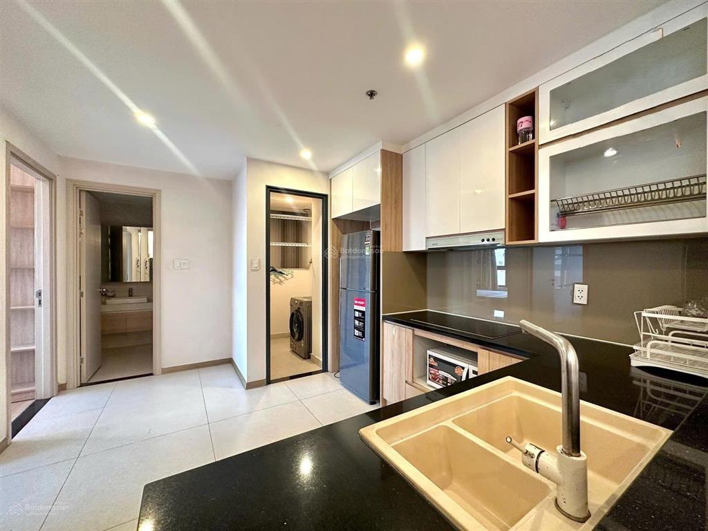 Mr. trung  cần bán ch new city 3pn  2wc. dt 86m2 full nội thất, căn góc. chỉ 8.6 tỷ bao thuế phí