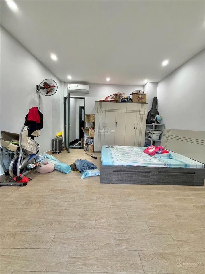 Bán nhà hẻm 4m nguyễn hữu tiến, tân phú 4x10m, 2 lầu + st, shr, giá tốt