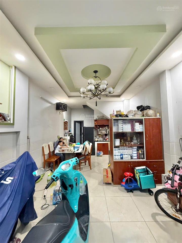 Bán nhà hẻm 4m nguyễn hữu tiến, tân phú 4x10m, 2 lầu + st, shr, giá tốt