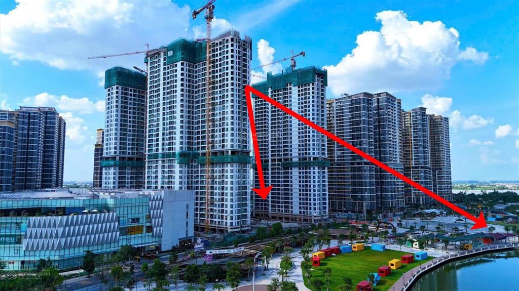 Chính chủ cần bán căn 3pn opus one os5.xx.08 giá chỉ 8.035 tỉ. dt 100m2.  0938 859 ***.