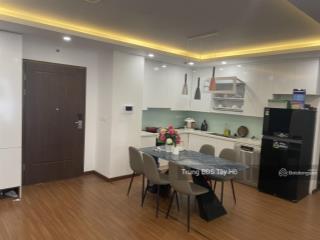 Chính chủ gửi bán căn hộ 3pn 92m2 view nội khu. bc hướng nam. full đồ. sẵn sổ. giá 6,x tỷ