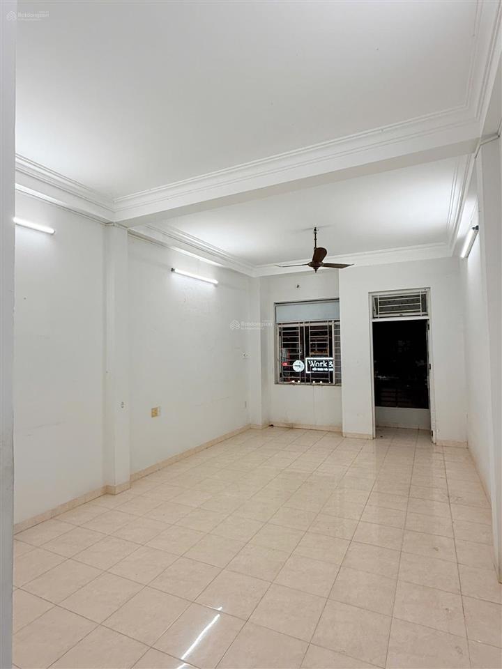 Nhà mặt tiền đường phù đổng, vị trí đẹp phù hợp mọi loại hình kinh doanh, p.nha trang, khánh hòa.