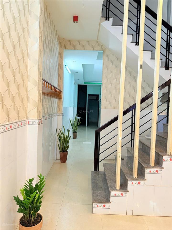 Nhà mặt tiền đường phù đổng, vị trí đẹp phù hợp mọi loại hình kinh doanh, p.nha trang, khánh hòa.