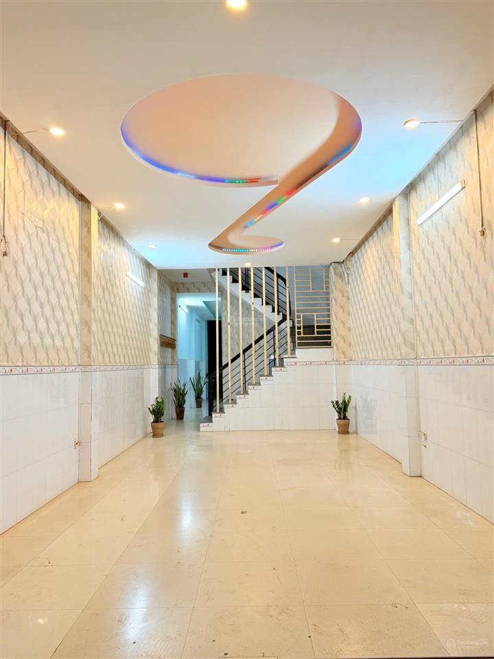 Nhà mặt tiền đường phù đổng, vị trí đẹp phù hợp mọi loại hình kinh doanh, p.nha trang, khánh hòa.