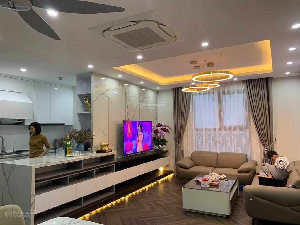 Bán 2 căn hộ cc resco cổ nhuế 3pn 101m2  118m2  143m2 giá 6,5 tỷ  7,2tỷ  7,9 tỷ  0978 258 ***