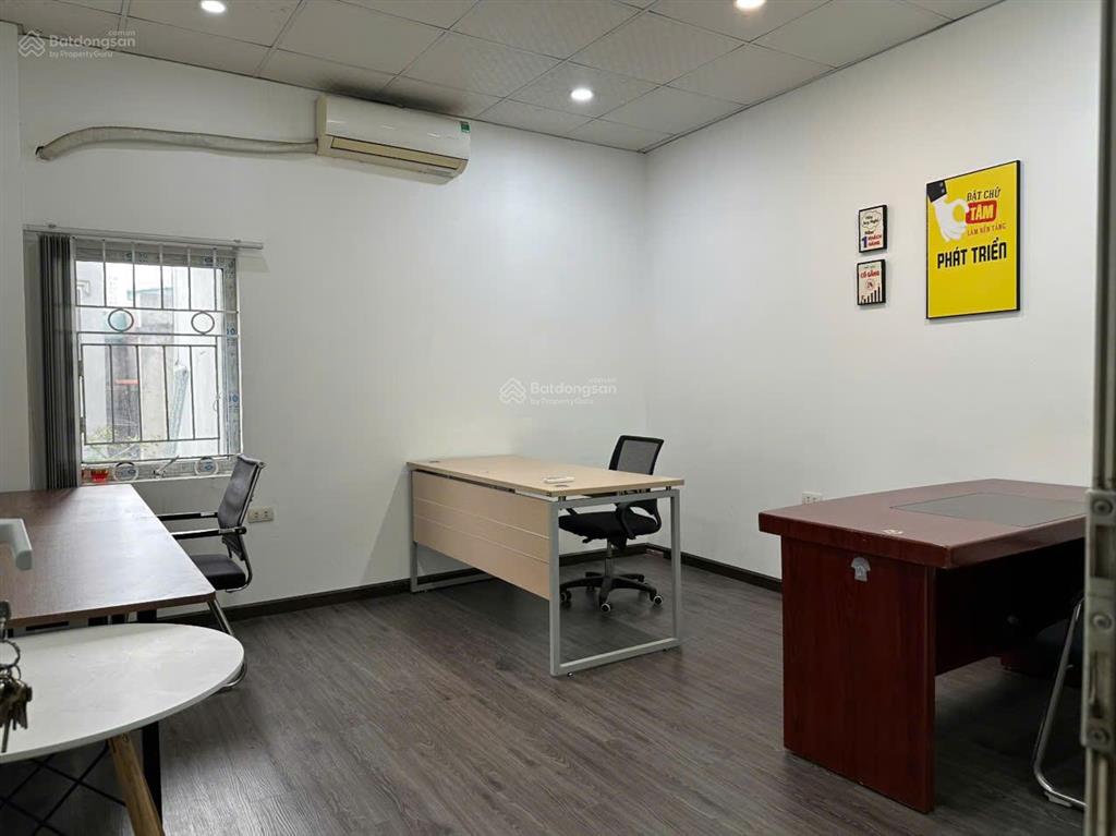 Cho thuê văn phòng mặt đường nguyễn ngọc vũ