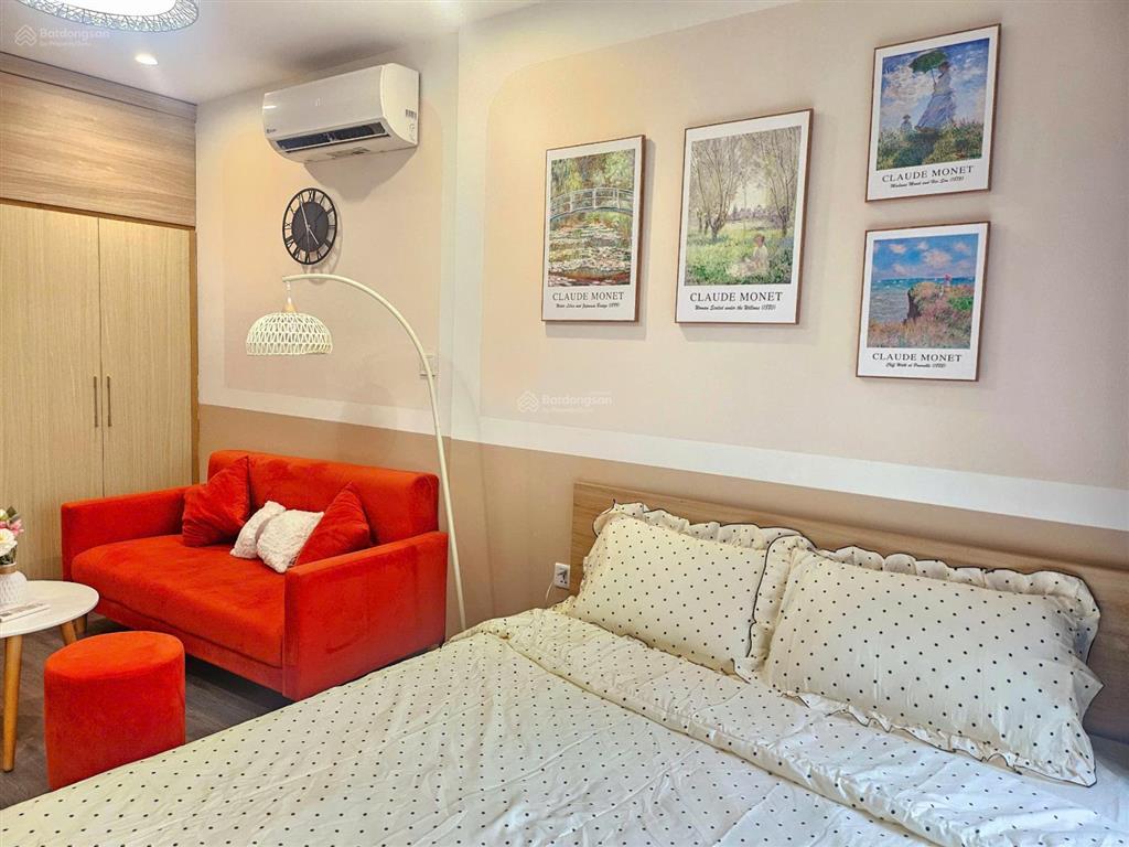 Bán gấp căn studio vinhomes ocean park giá rẻ, view đẹp, sổ sẵn, em hằng hỗ trợ 24/7