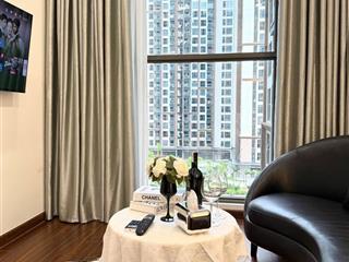 Tôi muốn chuyển nhượng căn stu  27m2 tại masteri với giá hữu nghị   0819 328 ***