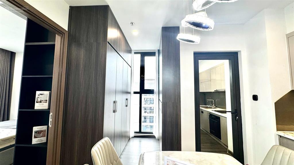 Chính chủ cần bán gấp cc 2ng tại khu ruby, 71m2, nội thất cao cấp, view thoáng  0819 328 ***