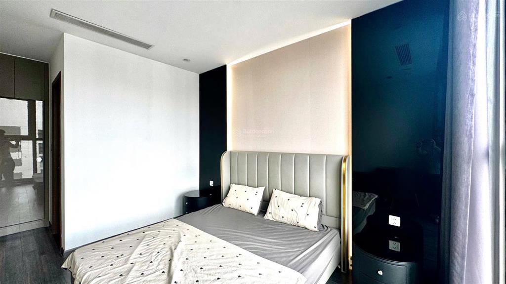 Chính chủ cần bán gấp cc 2ng tại khu ruby, 71m2, nội thất cao cấp, view thoáng  0819 328 ***