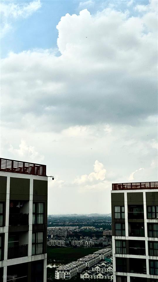 Chính chủ cần bán gấp cc 2ng tại khu ruby, 71m2, nội thất cao cấp, view thoáng  0819 328 ***