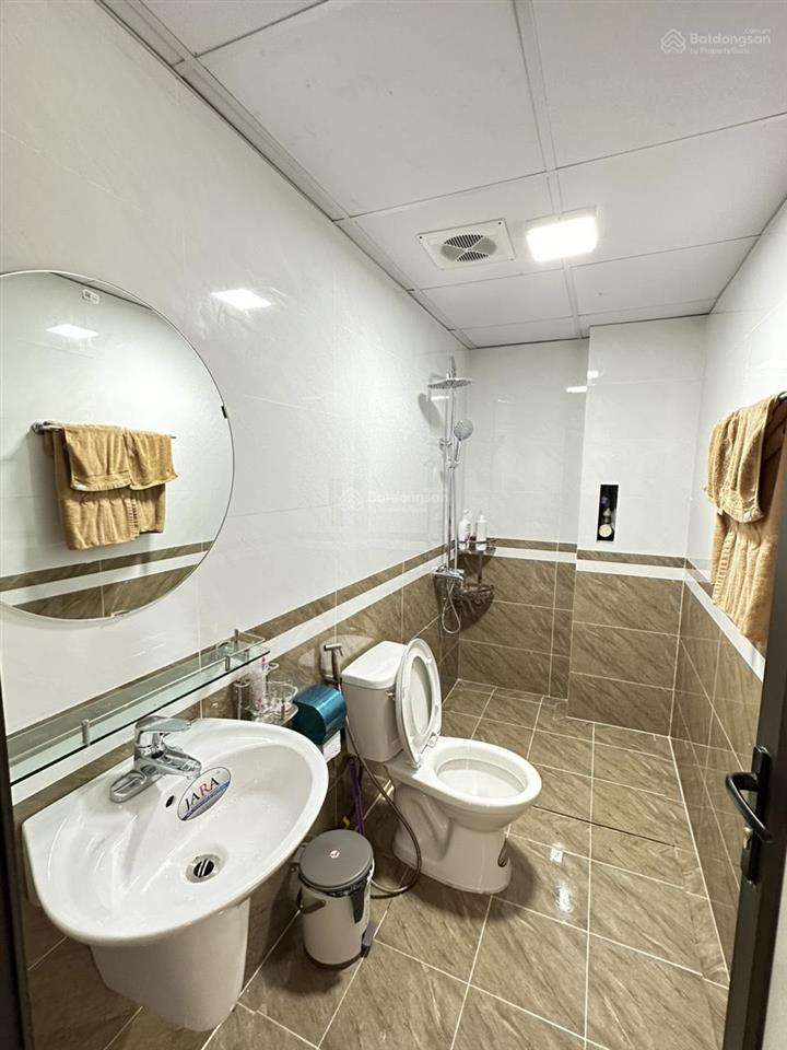 Cho thuê căn hộ 2 ngủ tại số 2 ngõ 402 ngô gia tự, 45m2, 7 triệu vnd   chính chủ 0912 373 ***