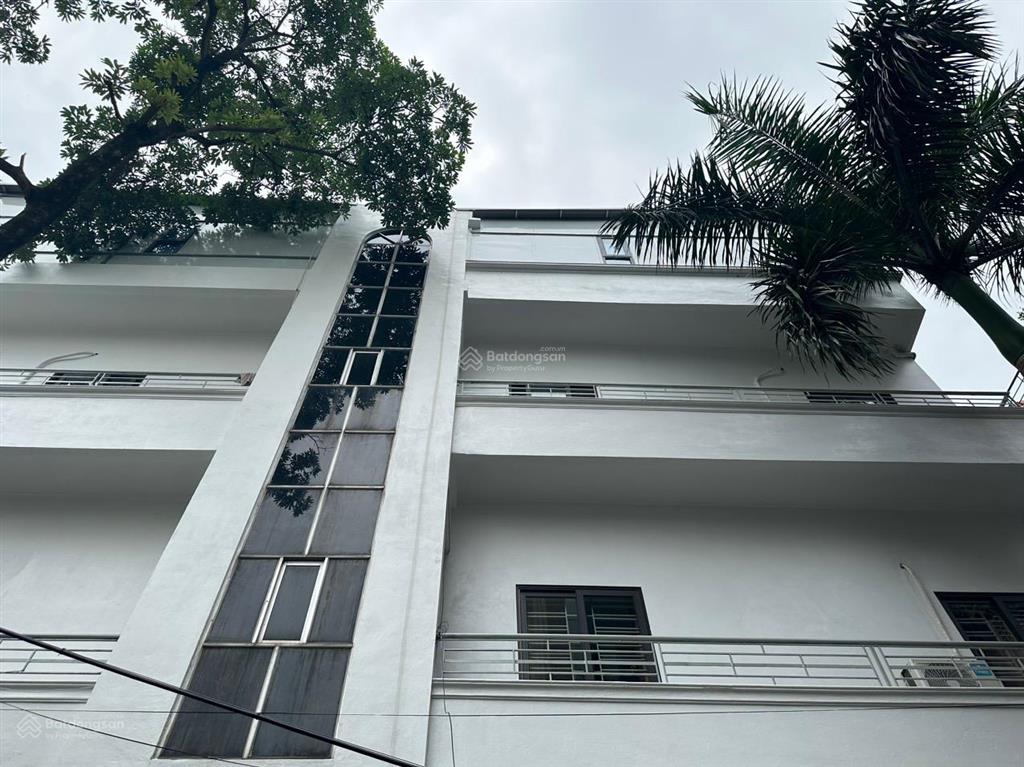 Cho thuê căn hộ 2 ngủ tại số 2 ngõ 402 ngô gia tự, 45m2, 7 triệu vnd   chính chủ 0912 373 ***