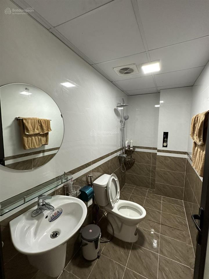 Cho thuê căn hộ 2 ngủ tại số 2 ngõ 402 ngô gia tự, 45m2, 7 triệu vnd   chính chủ 0912 373 ***