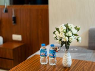 Hải yến 0963 775 ***  cho thuê căn hộ dịch vụ ngắn ngày tại saigon pearl theo ngày  tháng  năm