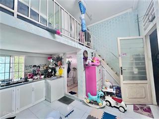 Nhà xã hội becamex mỹ phước 1, lầu 2 góp xong 315 triệu, thuê 1,7 triệu, sài gòn mua được