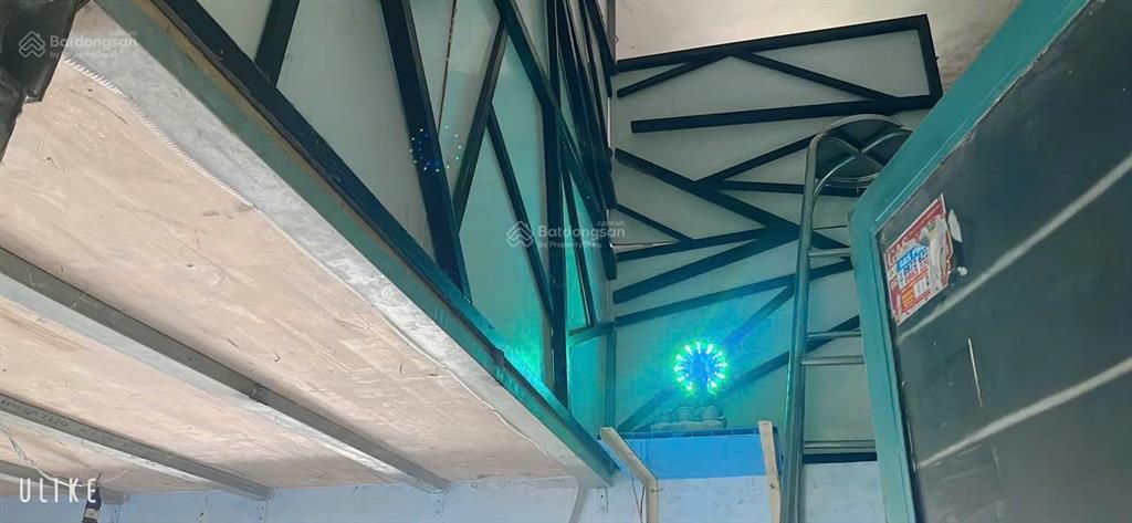 Nhà an sinh xã hội lầu 2 full nội thất 345 triệu. cho thuê được 3,5 triệu/th. sài gòn mua được