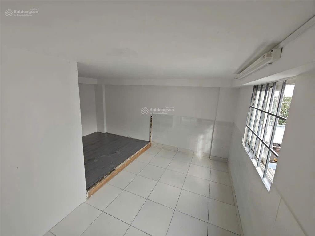 Nhà xã hội becamex mỹ phước 1, lầu 4 giá 100% tiền 235 triệu, thuê 1,8 tr/th. toàn quốc mua được