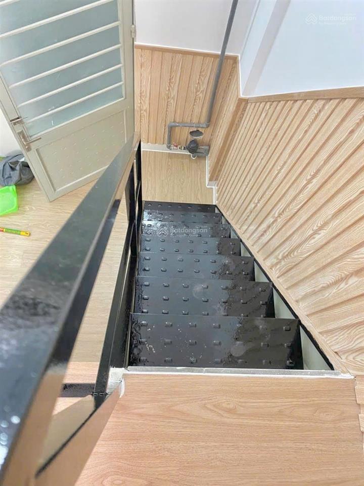 Nhà becamex hòa lợi, lầu 1, full nội thất, decor một núi tiền rồi, sổ hồng 532 triệu