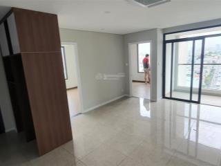 Bán chung cư vĩnh hội q4  ngay chân cầu kênh tẻ  2pn 2wc 70m2 giá 6.5 tỷ. căn góc view cực đẹp