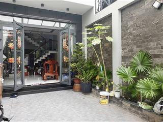 Nhà đẹp 90m2 , 4tầng giá tốt trung tâm quận 2 đi quận 1 chỉ 15p