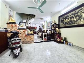 Bán gấp nhà 4 tầng ngộp bank đường cách mạng tháng tám quận 10