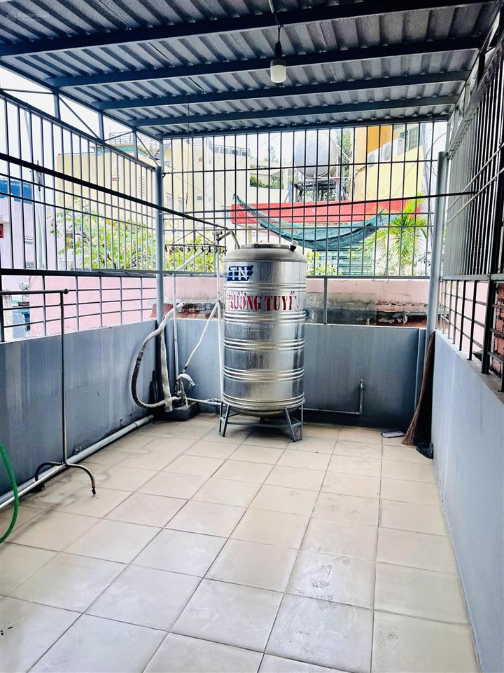 Chính chủ bán nhà 4 tầng đường 3/2 quận 11 chỉ 6.7 tỷ