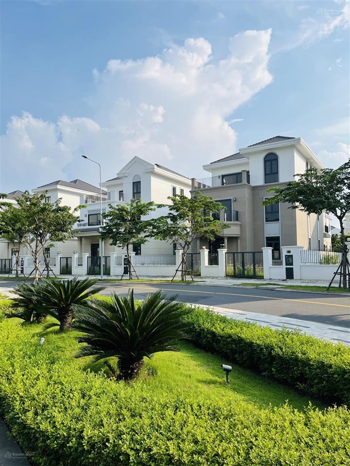 Siêu rẻ! vốn đầu tư chỉ hơn 4 tỷ cho căn góc nhà phố 6x20m, đối diện trường học, view công viên