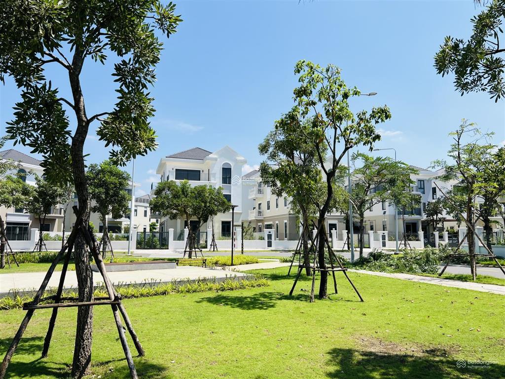 Siêu rẻ! vốn đầu tư chỉ hơn 4 tỷ cho căn góc nhà phố 6x20m, đối diện trường học, view công viên