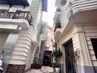 Bán nhà 4 tầng phong cách biệt thự hxh đ.lê văn sỹ, quận 3 dt đẹp 6m*10m chỉ cách 1 căn ra mt lớn