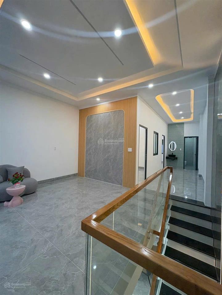 Bán nhà mới keng ngay chợ quang thắng  trảng dài