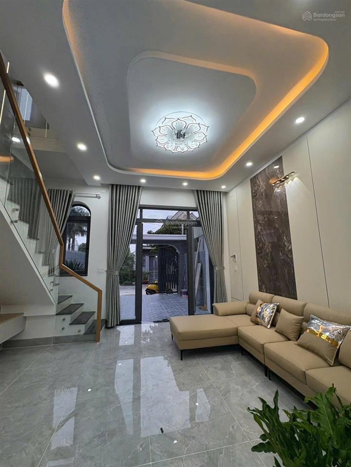 Bán nhà mới keng ngay chợ quang thắng  trảng dài