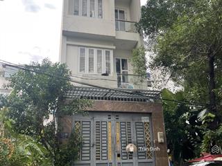Bán chdv ngay highlands nơ trang long dòng tiền 60tr/tháng  góc 2 mặt tiền  thông số 100m2(5x20m)