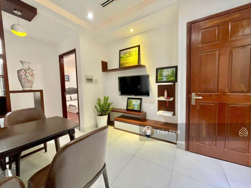 Giá đầu tư! bán nhà 5 tầng đang khai thác 11 phòng chdv  hẻm trước nhà 12m  ngang bề thế 5m