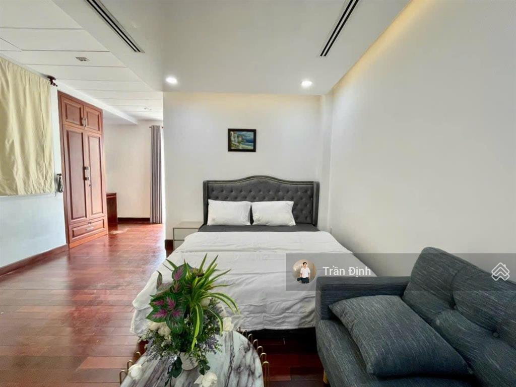 Giá đầu tư! bán nhà 5 tầng đang khai thác 11 phòng chdv  hẻm trước nhà 12m  ngang bề thế 5m