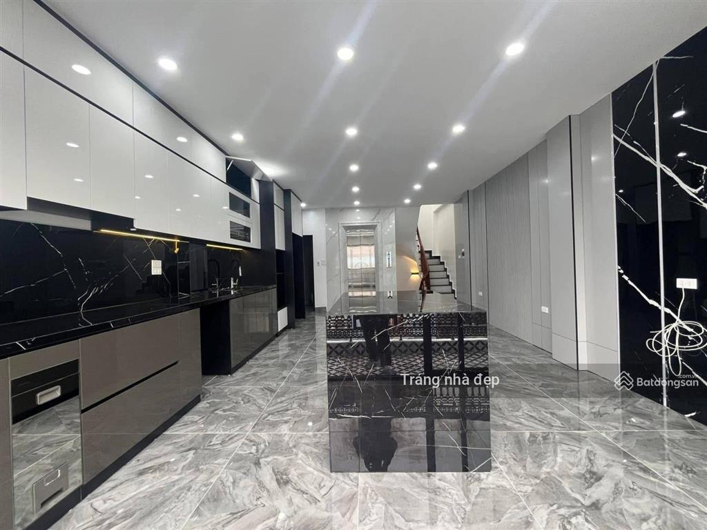 12.35 tỷ!bán gấp nhà miếu đầm  mễ trì, 8 tầng thang máy, lô góc 2 thoáng, ô tô vào nhà, kinh doanh