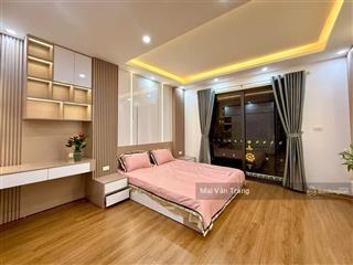 Bán nhà mỹ đình sát phố nguyễn hoàng lô góc 5 tầng thang máyô tô qua cổng9.4 tỷ