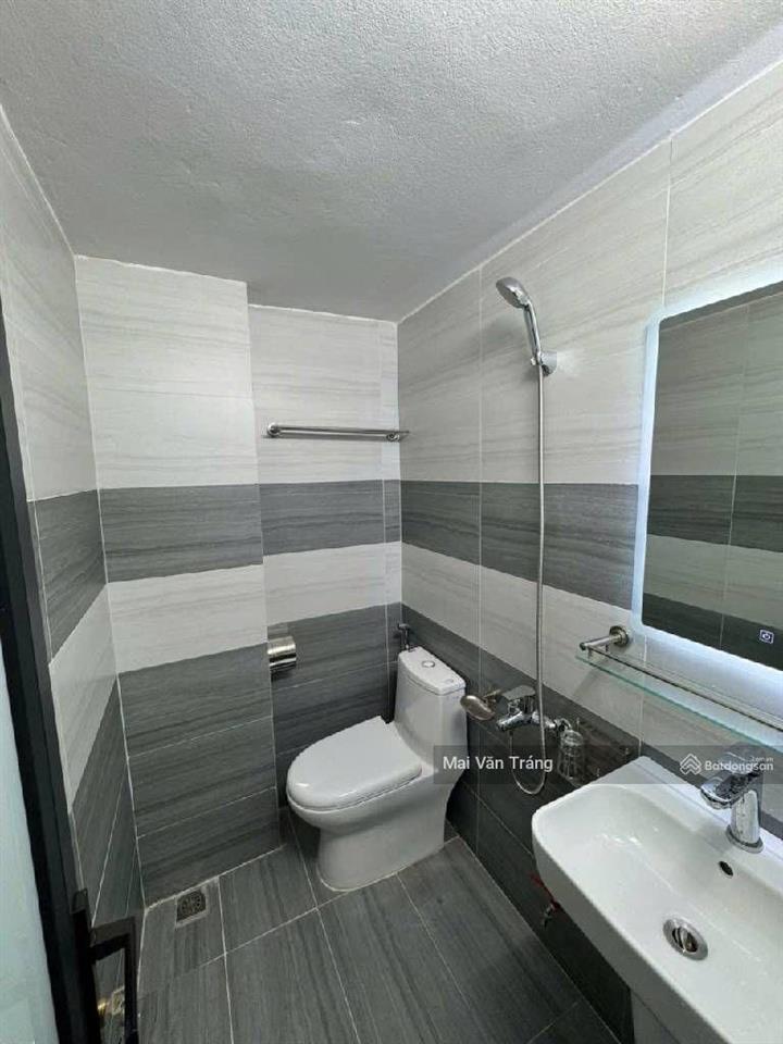 Chỉ 8.1 tỷ!"bán gấp nhà lê quang đạo từ liêm gần mỹ đình 38m2x5t,6 ngủ  ngõ rộng gần 3m