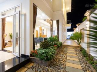 Cần bán gấp biệt thự hồ bơi phong cách châu âu khu ngọc tước 2 đẳng cấp nhất vũng tàu